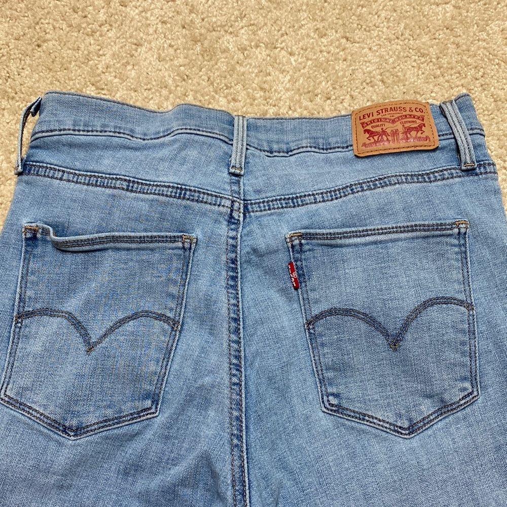 Levi skinny jeans